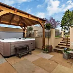 2 Bed In Maryport Oc-94787 Holiday home *