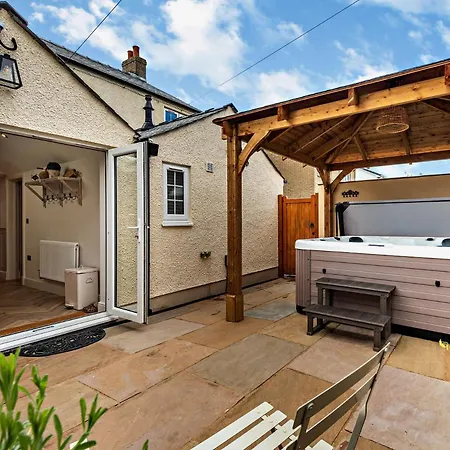 2 Bed In Cockermouth 94787 Ferienhaus *